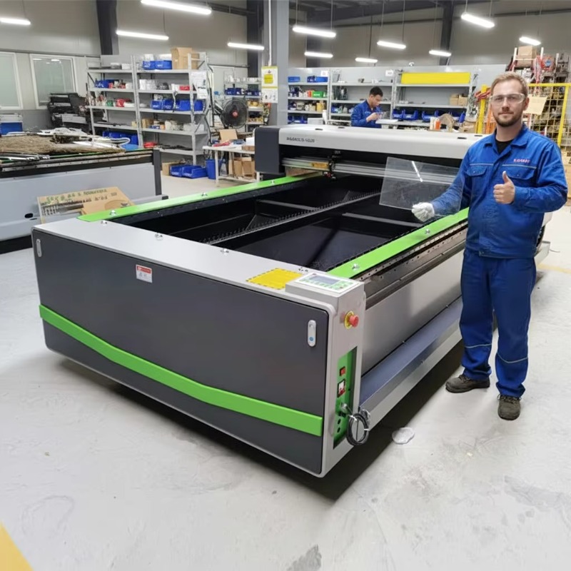 Tagliatrice Laser CO2 a Testa  - Industrial Laser Cutters recensione e prezzo
