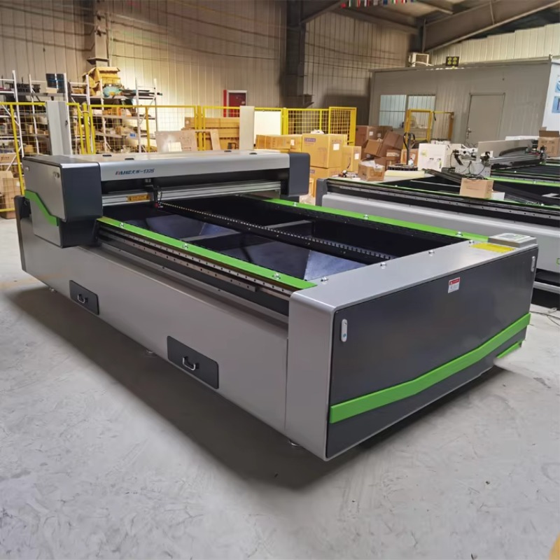 Tagliatrice Laser CO2 a Testa  - Industrial Laser Cutters recensione e prezzo